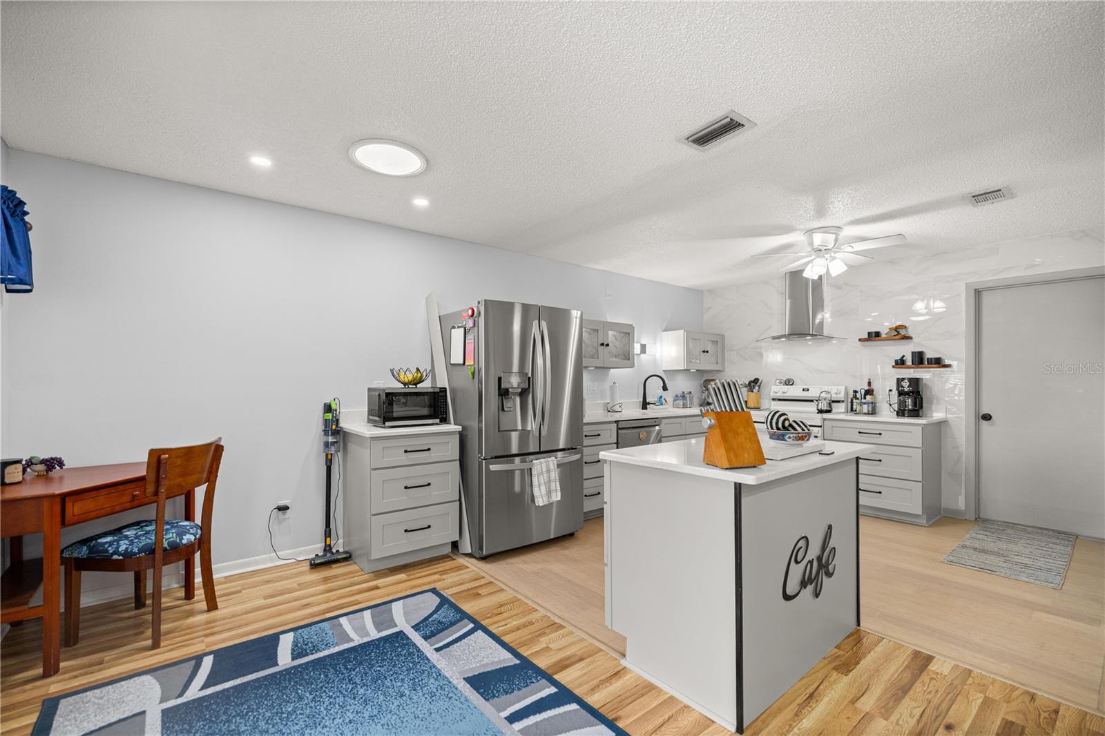 Image 6 of 30 For 8868 97th Lane Road G