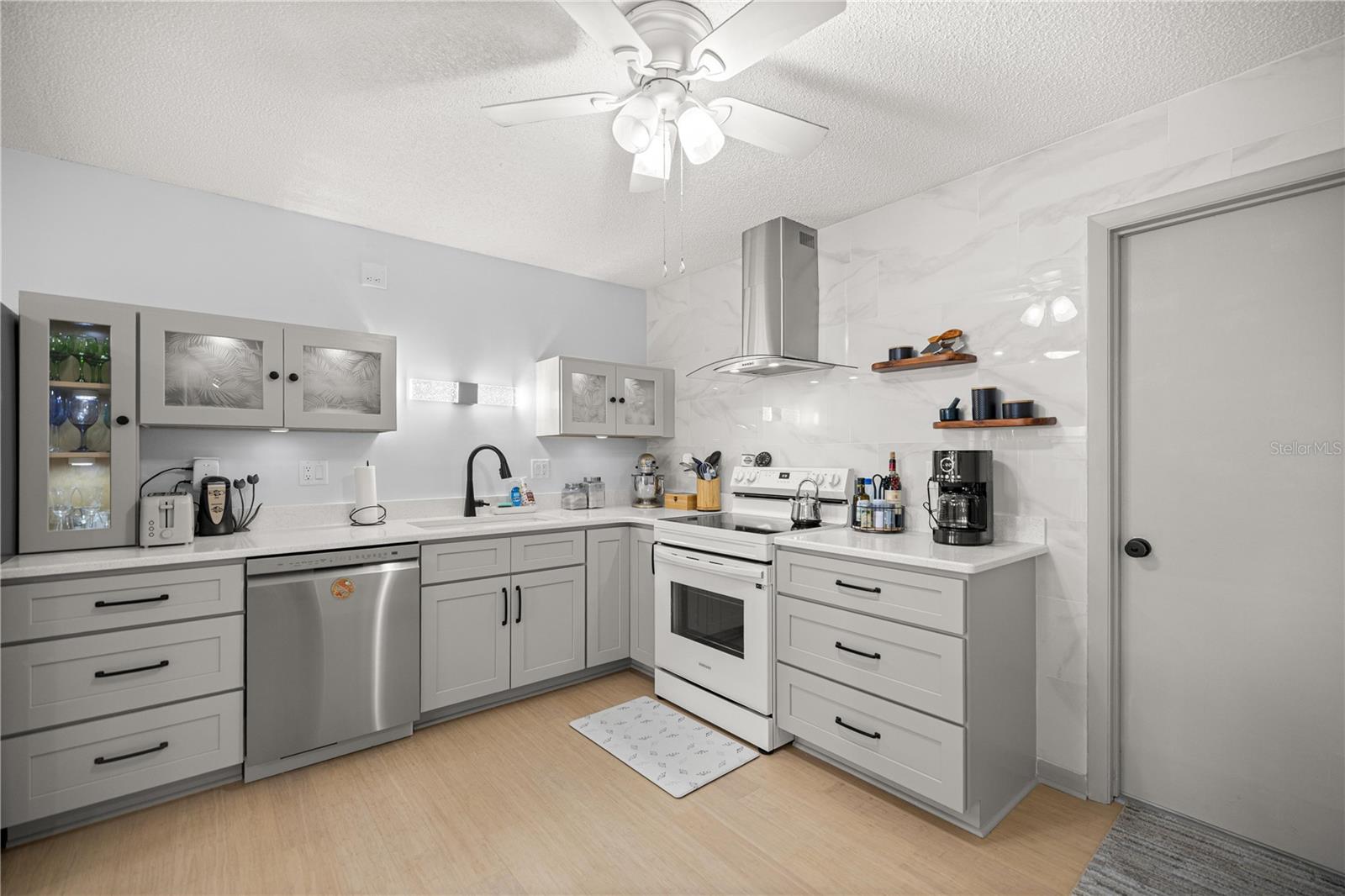 Image 8 of 30 For 8868 97th Lane Road G