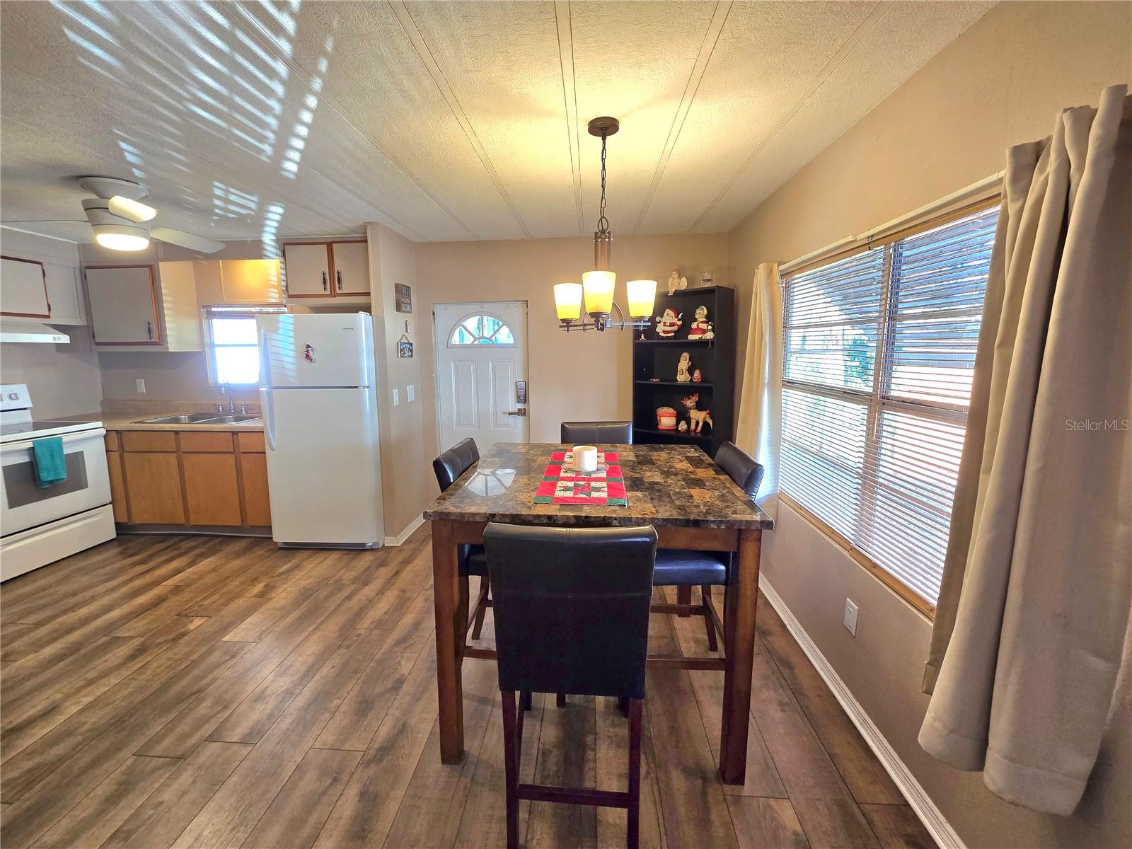 Image 16 of 64 For 920 Cr 452a  