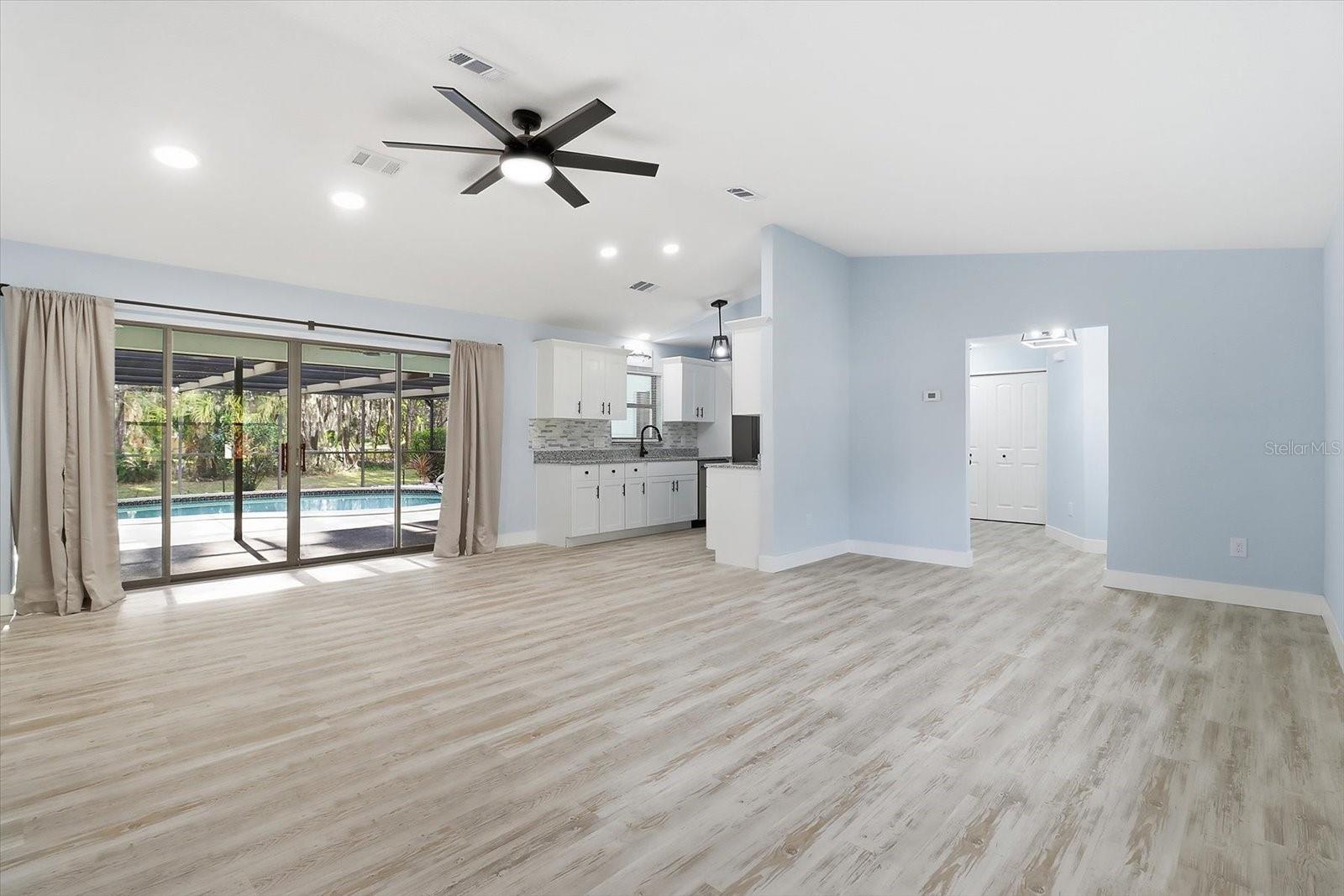 Image 12 of 52 For 11830 Fisherman Lane