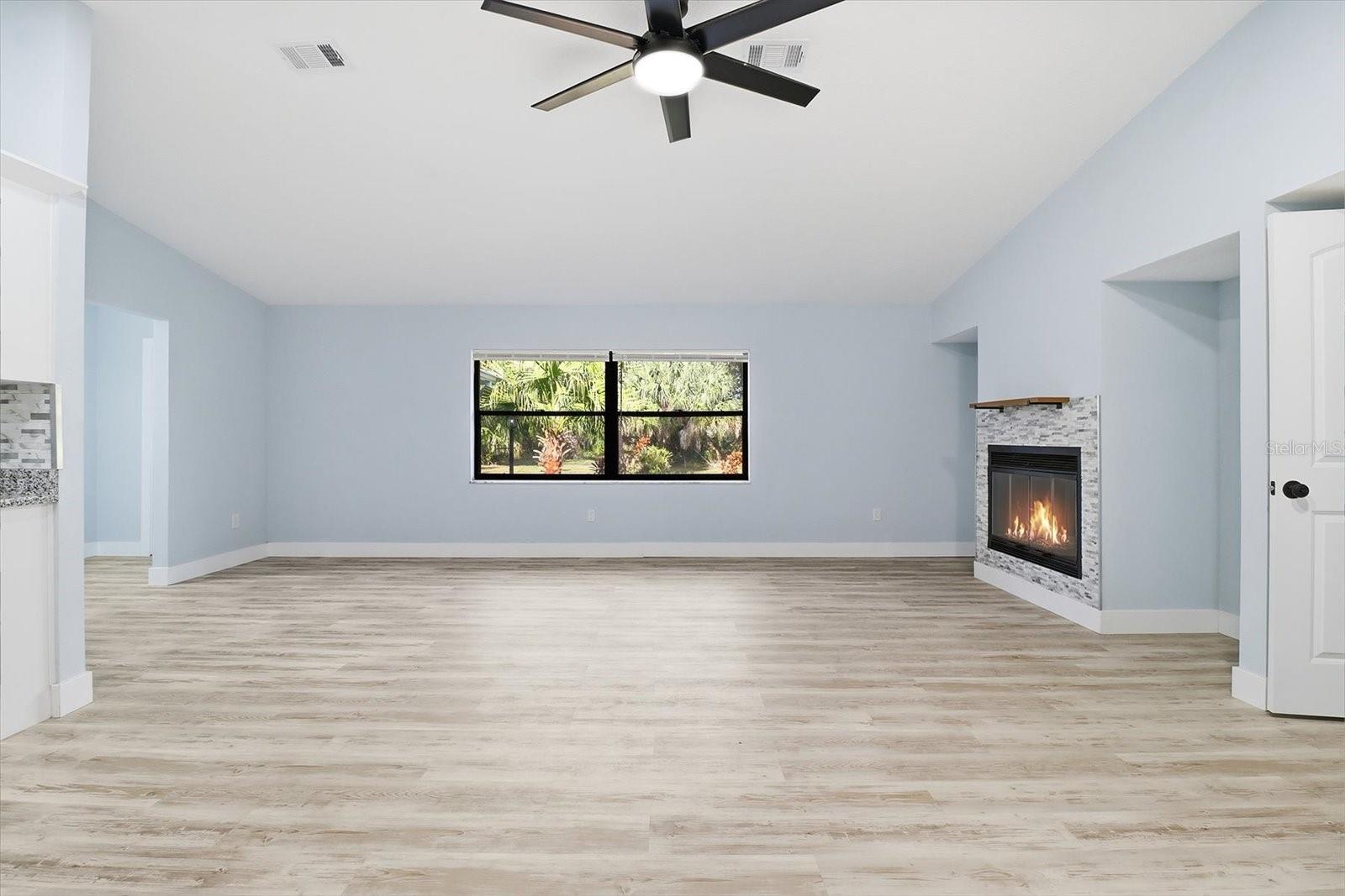 Image 14 of 52 For 11830 Fisherman Lane