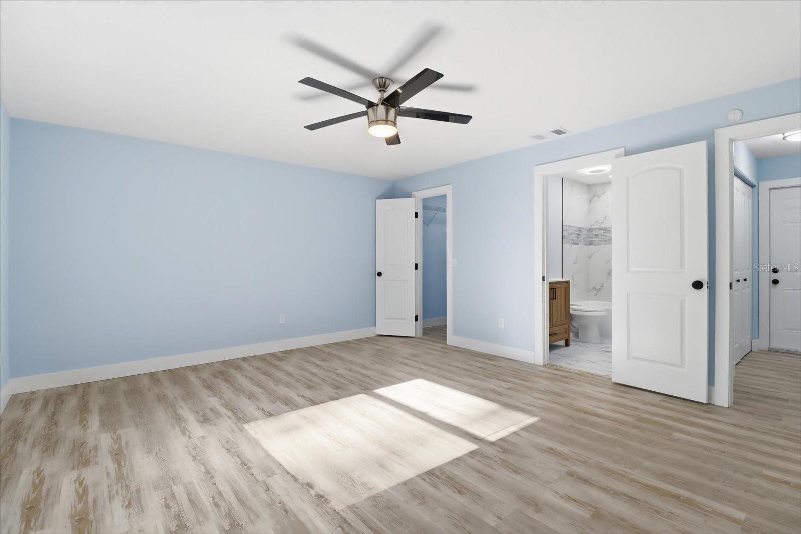 Image 32 of 52 For 11830 Fisherman Lane