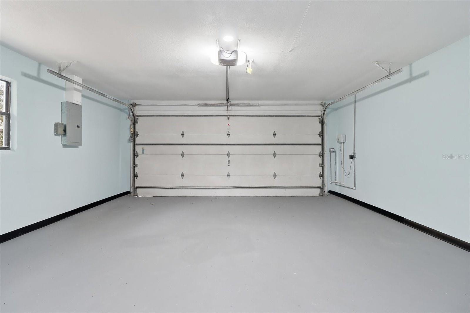 Image 35 of 52 For 11830 Fisherman Lane