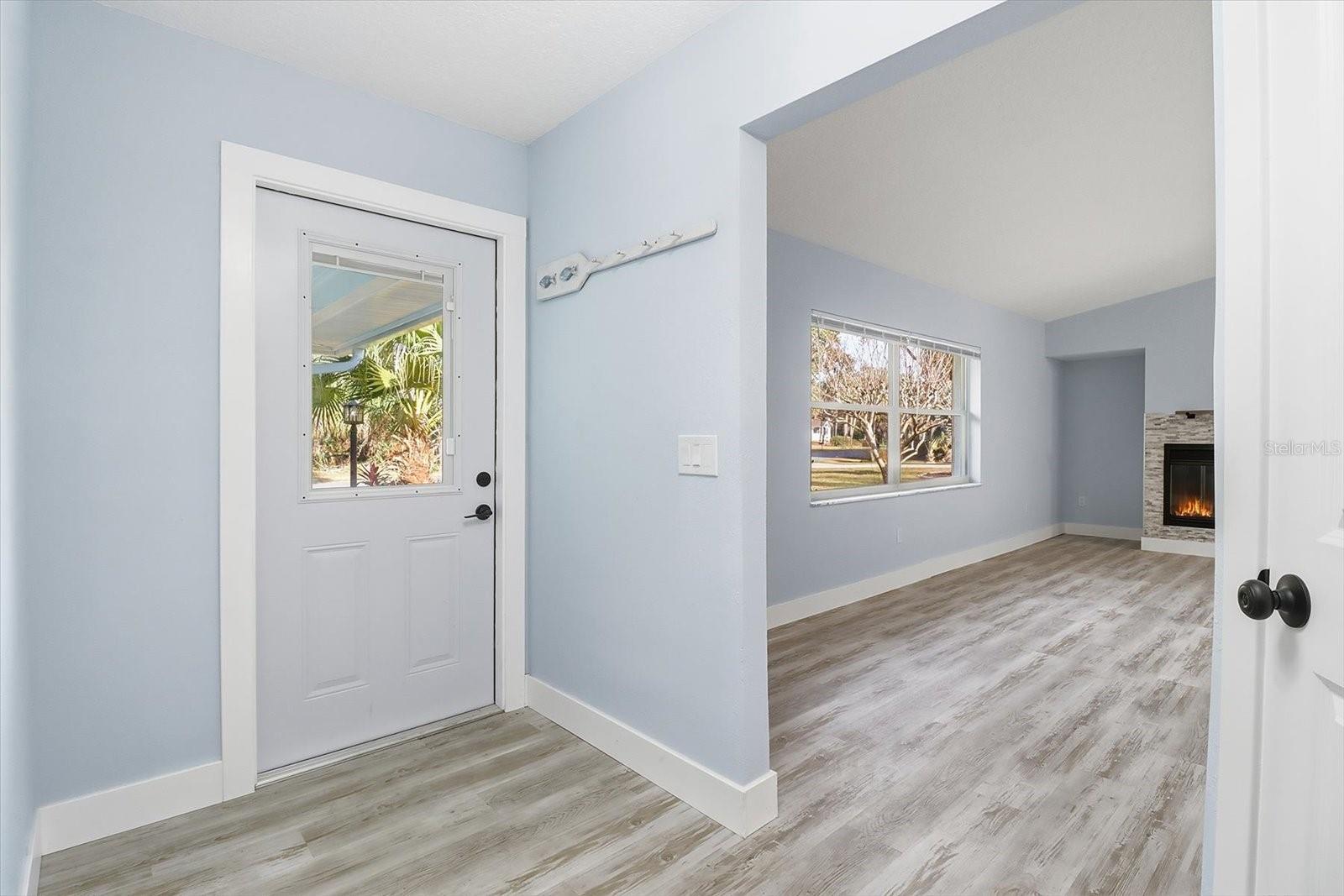 Image 8 of 52 For 11830 Fisherman Lane