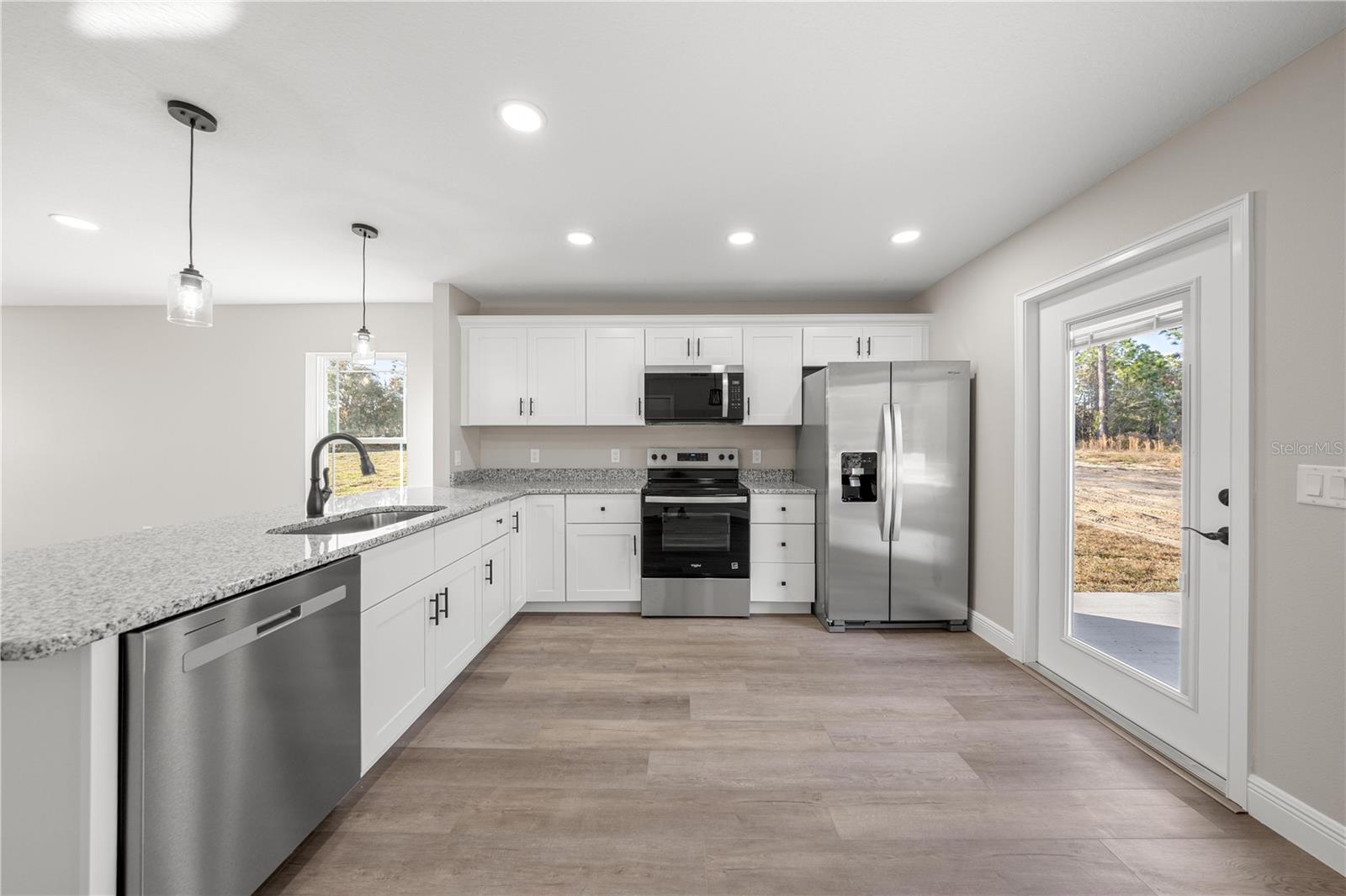 Image 6 of 32 For 15701 10th Street