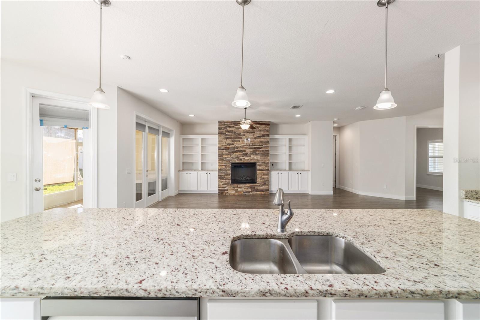 Image 15 of 56 For 6429 45th Avenue