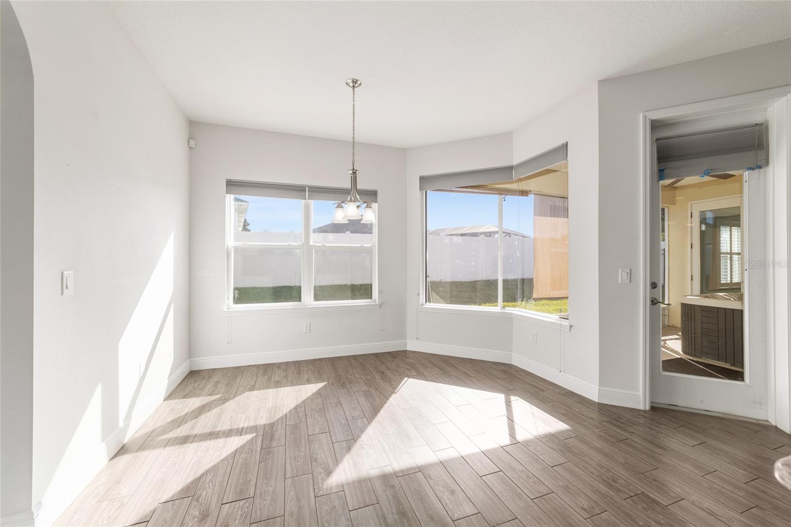 Image 19 of 56 For 6429 45th Avenue