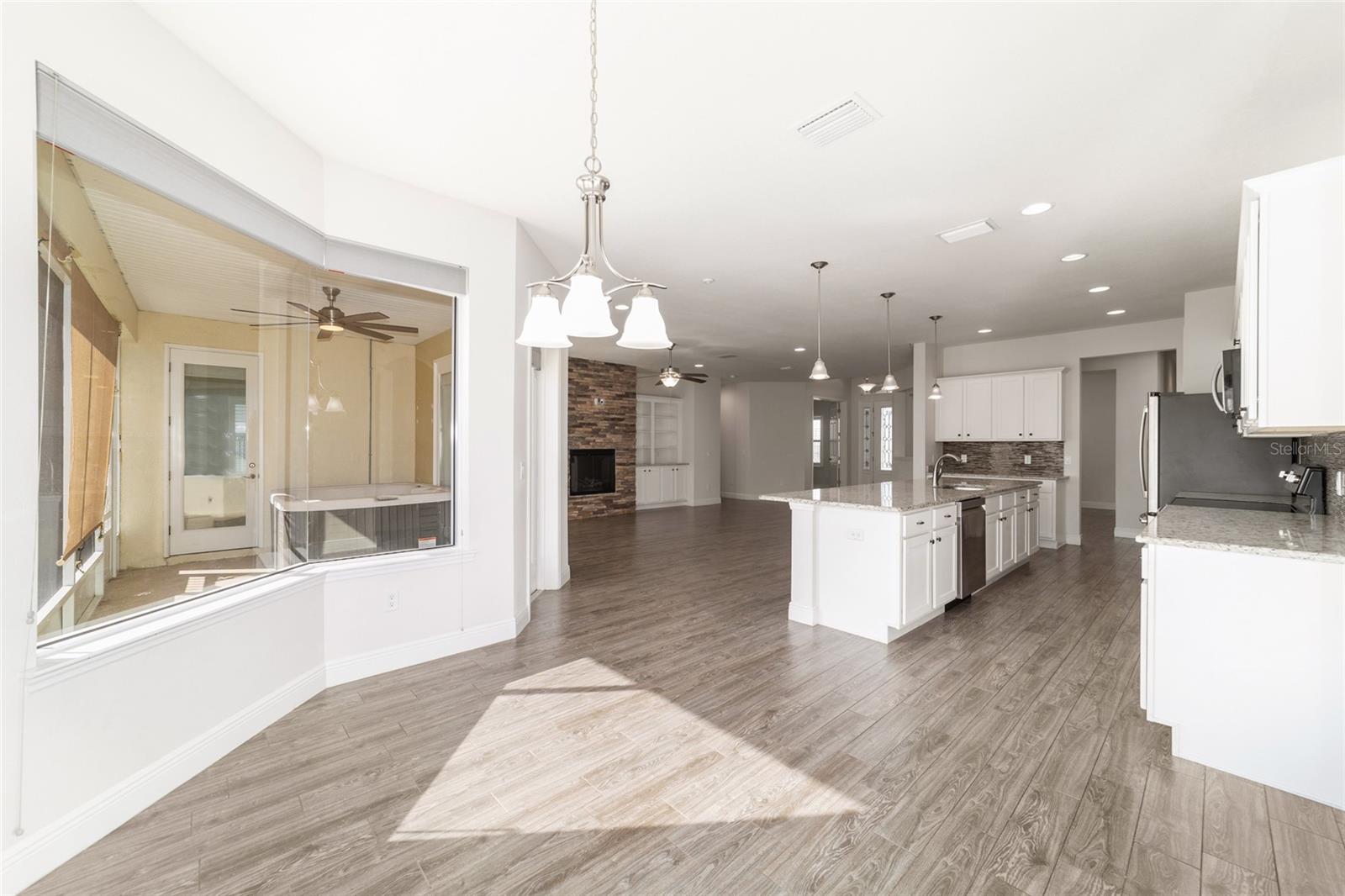 Image 20 of 56 For 6429 45th Avenue