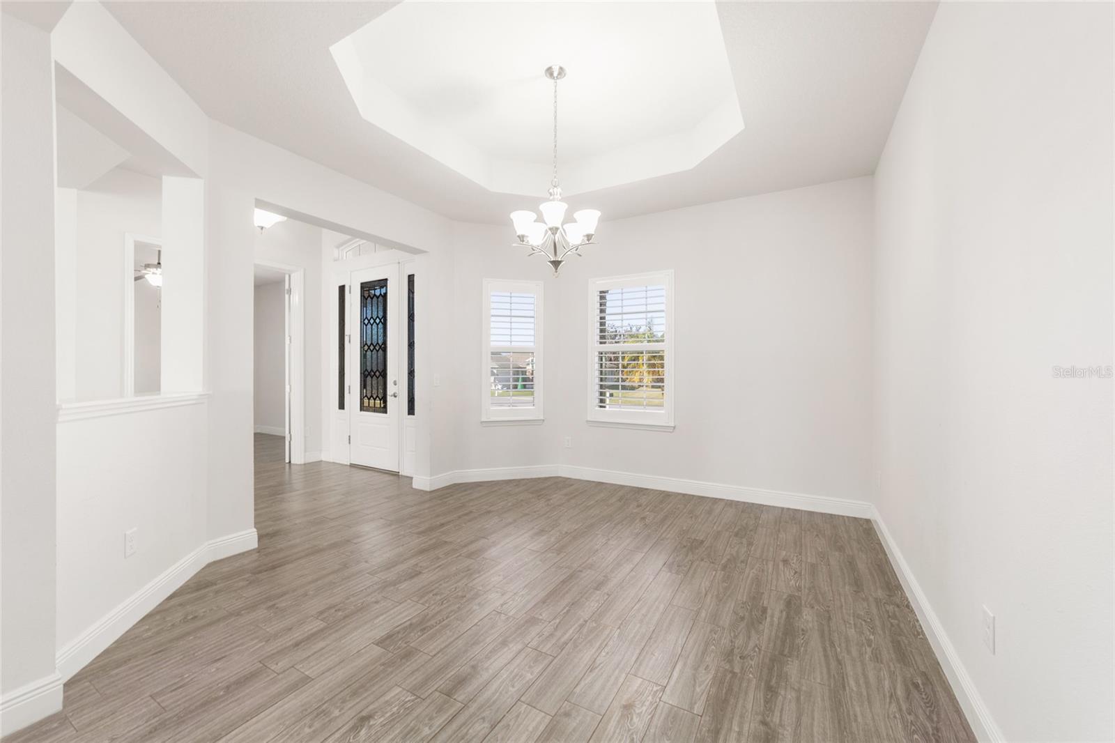 Image 22 of 56 For 6429 45th Avenue