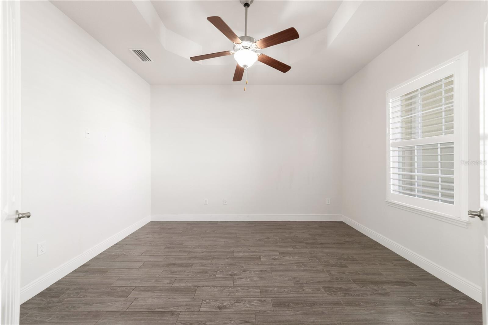 Image 32 of 56 For 6429 45th Avenue