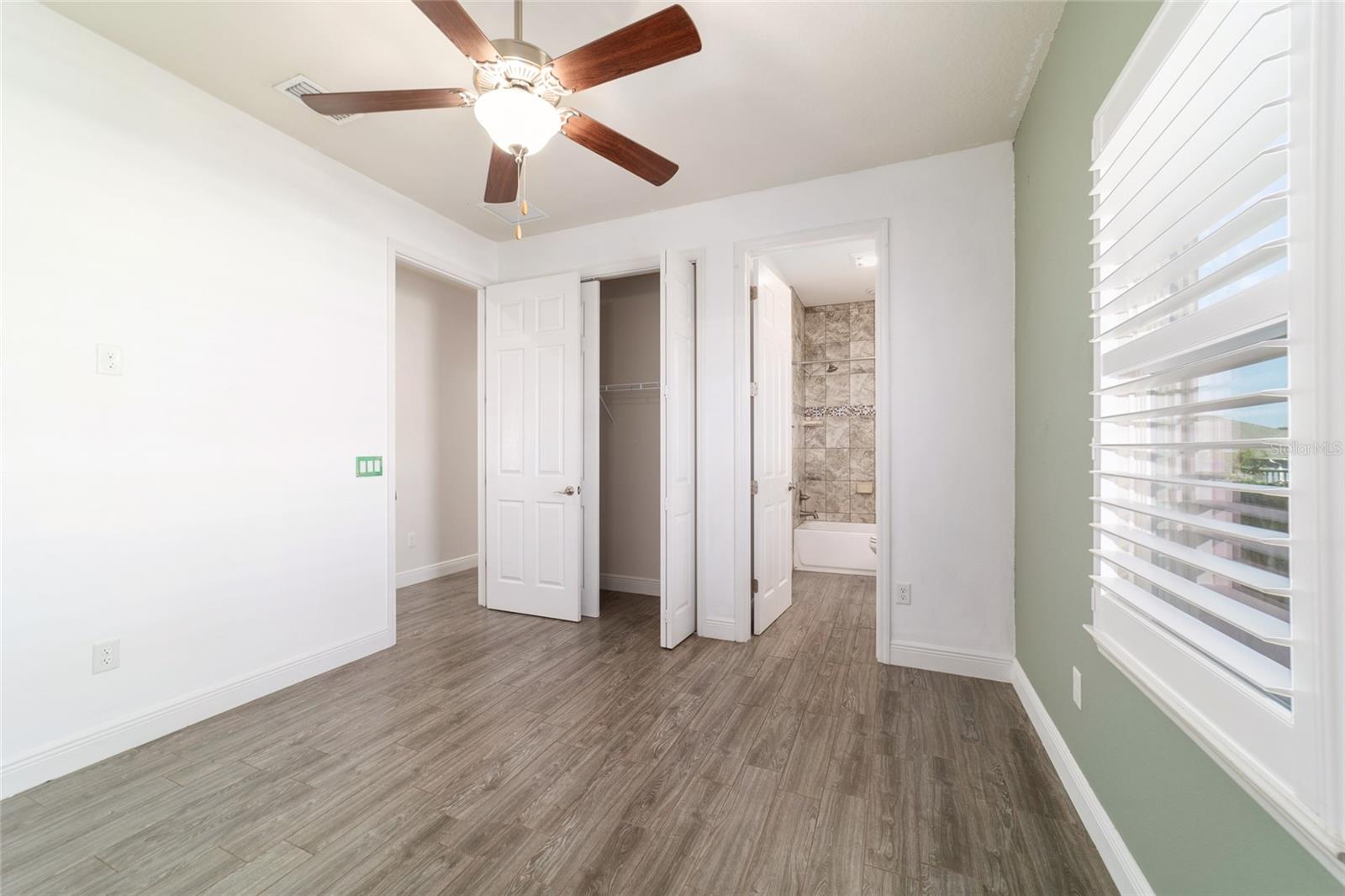 Image 36 of 56 For 6429 45th Avenue