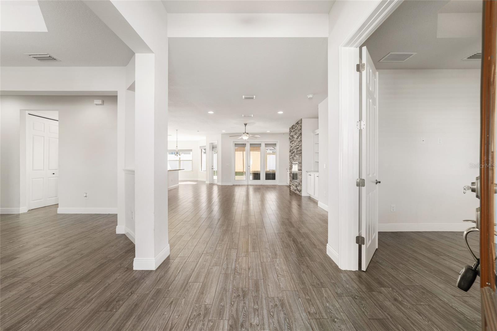 Image 5 of 56 For 6429 45th Avenue