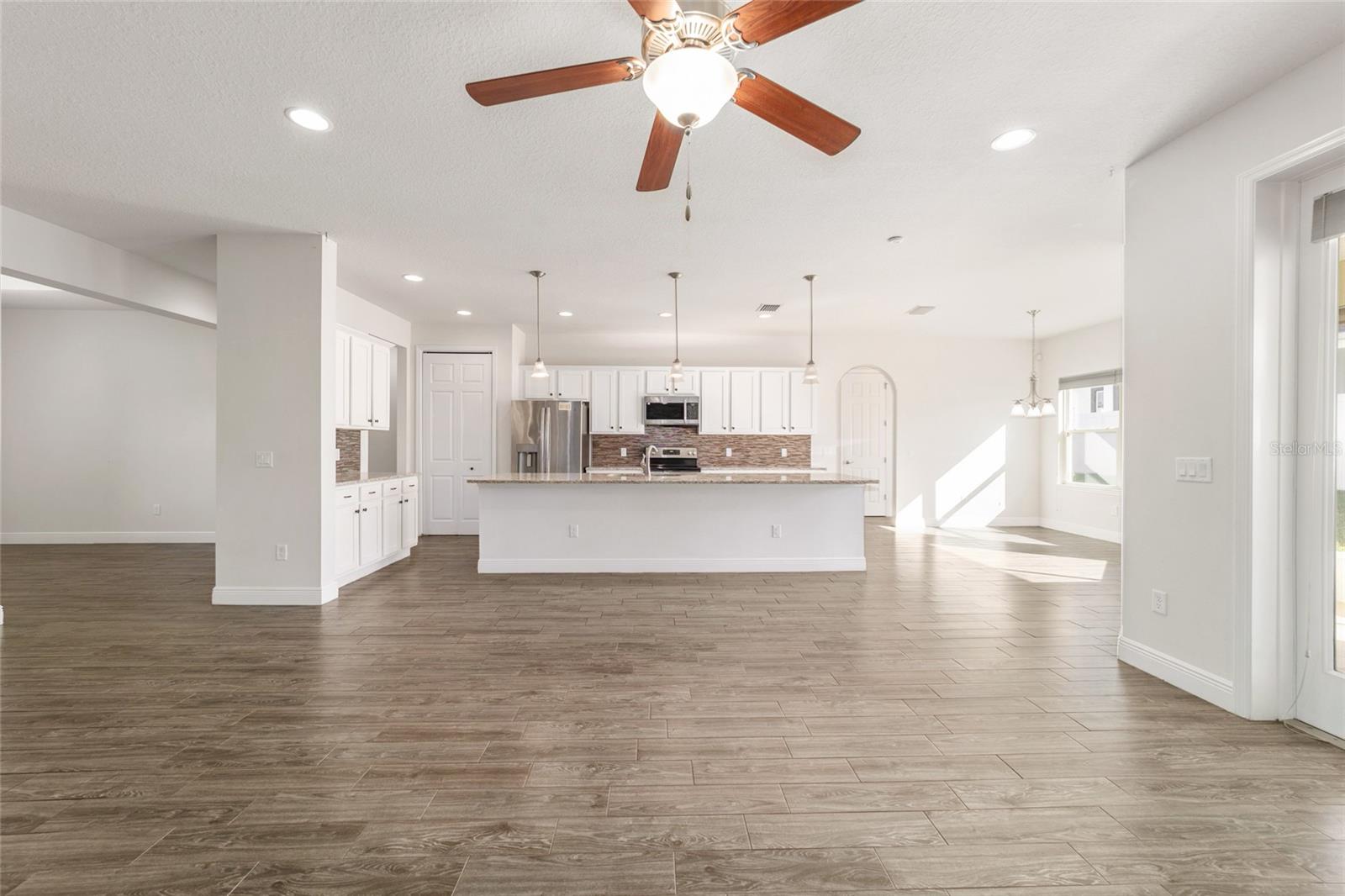 Image 9 of 56 For 6429 45th Avenue