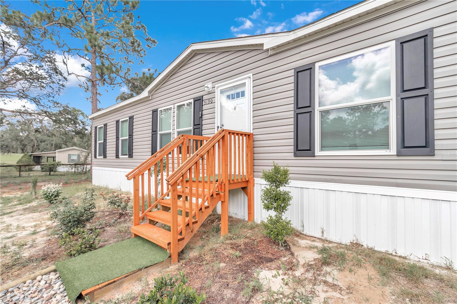 Image 13 of 51 For 5190 178th Terrace