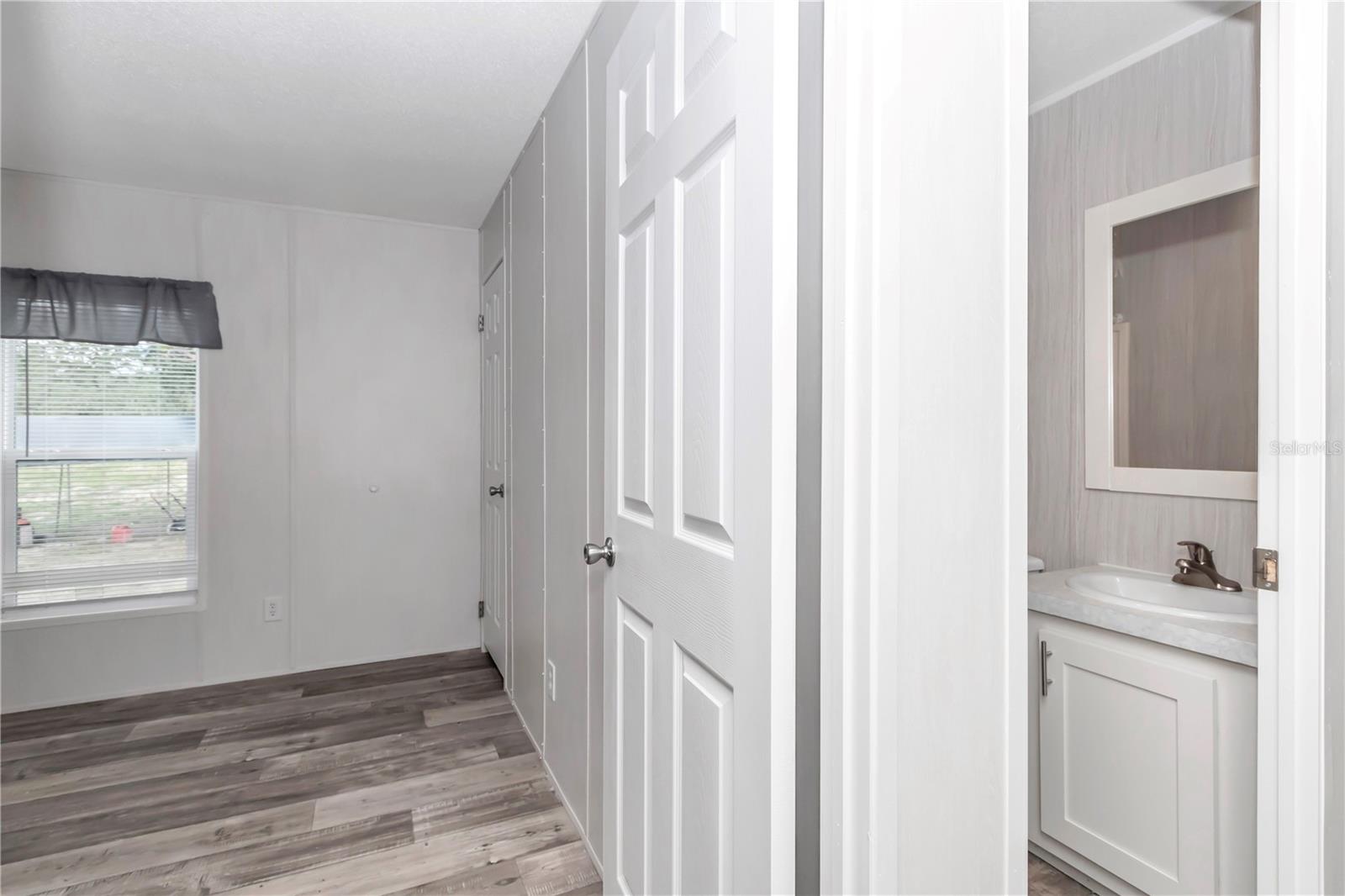 Image 27 of 51 For 5190 178th Terrace