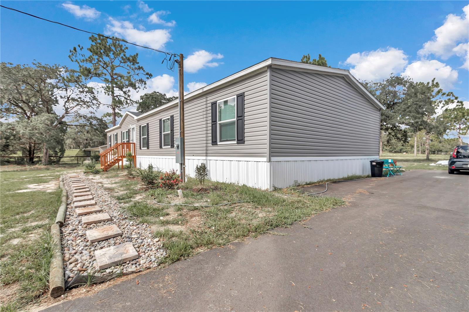 Image 7 of 51 For 5190 178th Terrace