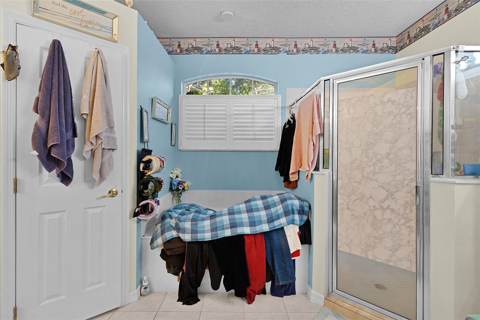 Image 32 of 62 For 2660 Ledgemont Court