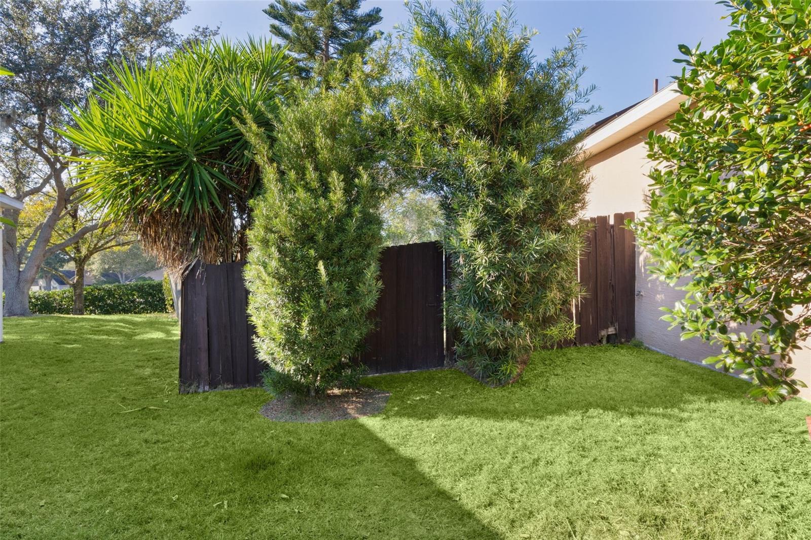 Image 49 of 62 For 2660 Ledgemont Court