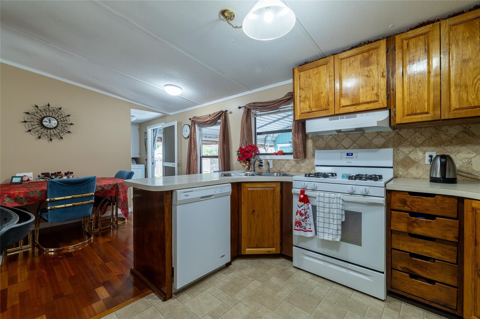 Image 23 of 70 For 591 Marshburn Drive