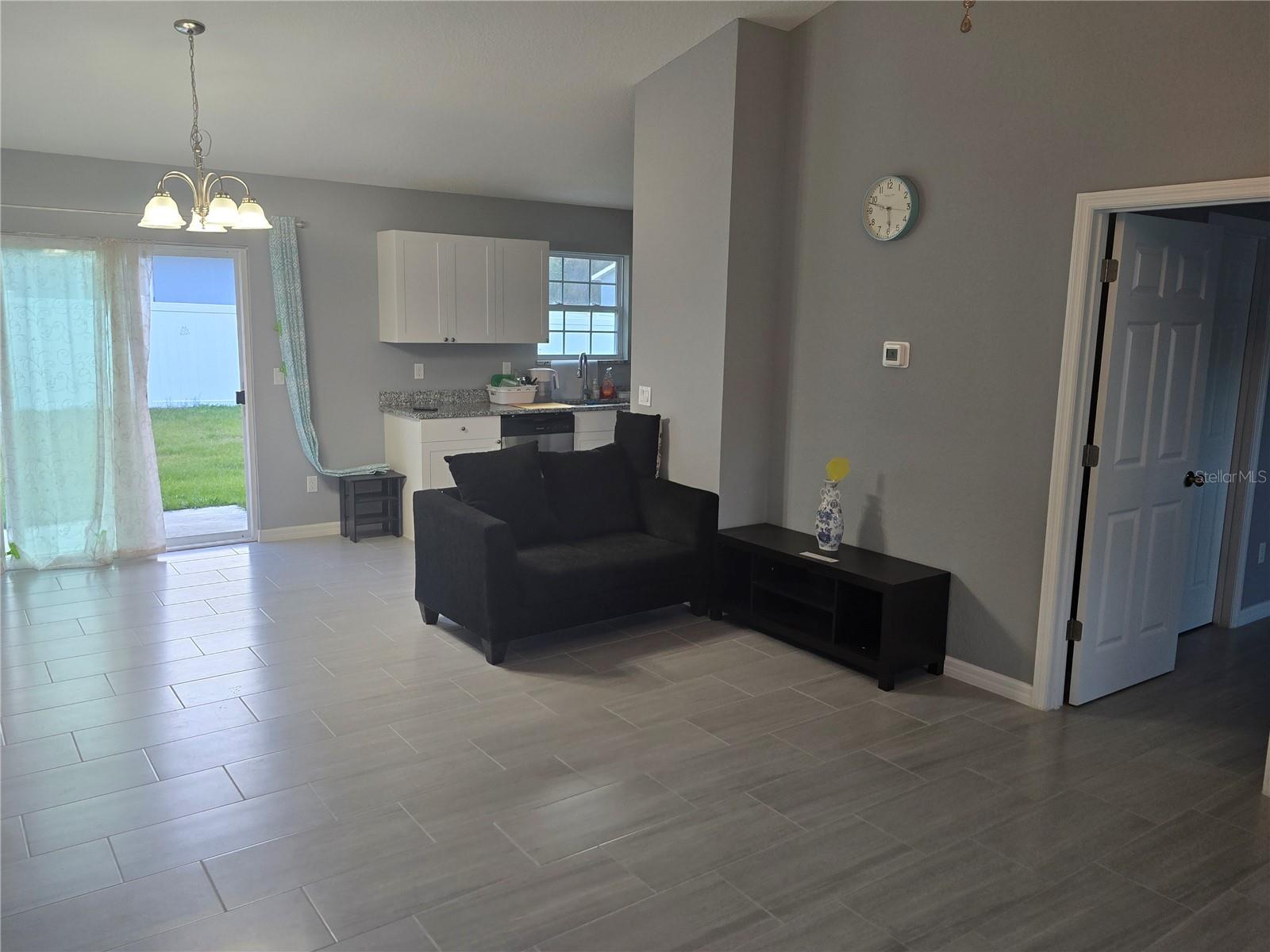 Image 6 of 27 For 838 124th Street