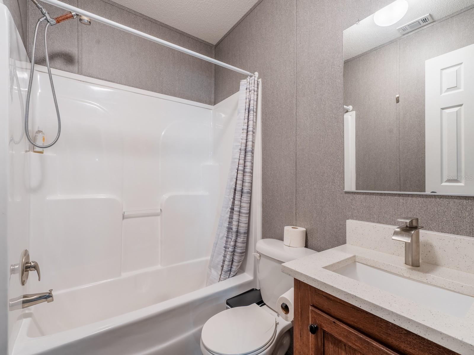 Image 17 of 94 For 5600 Nfr 5  