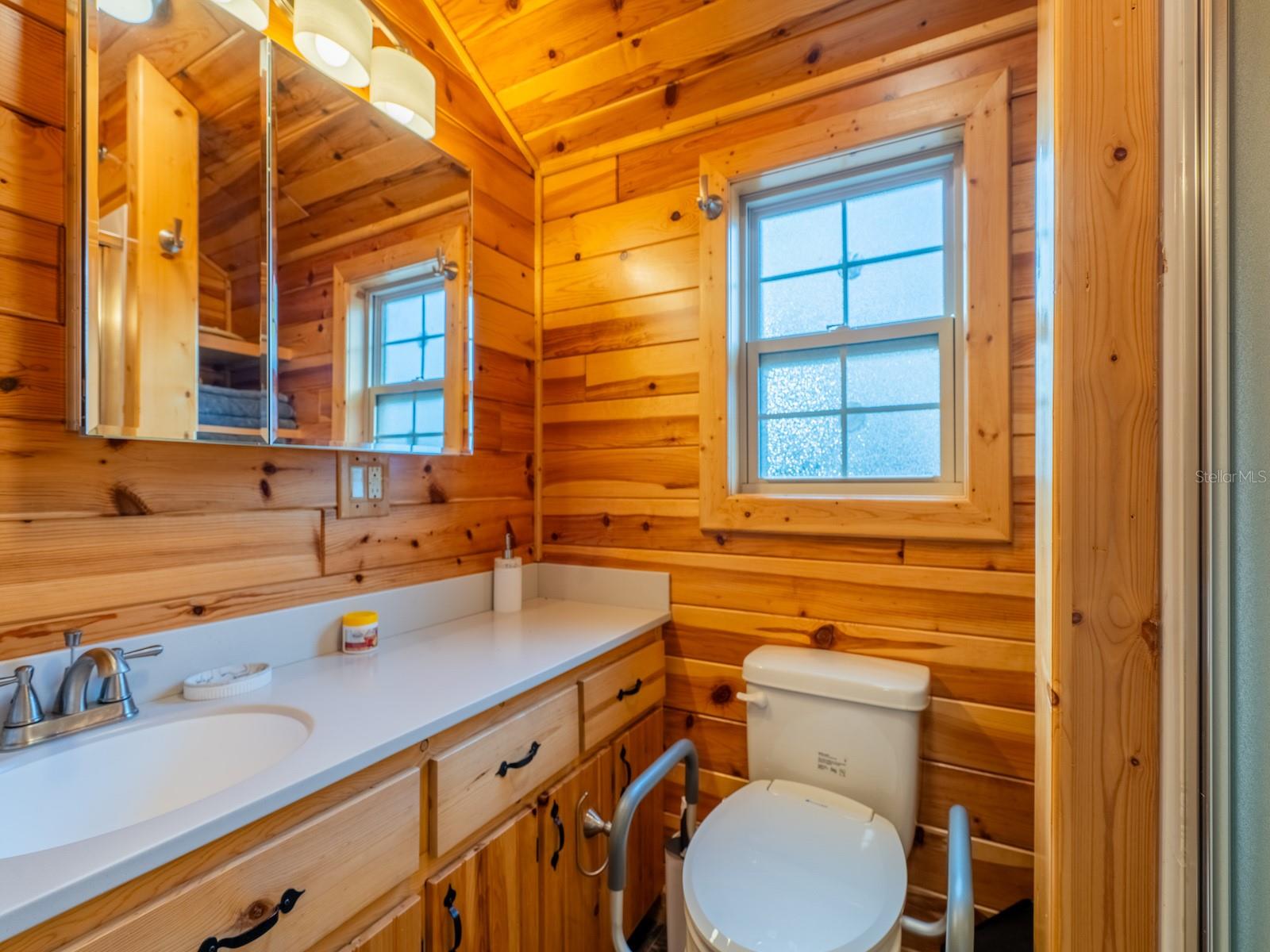 Image 46 of 94 For 5600 Nfr 5  