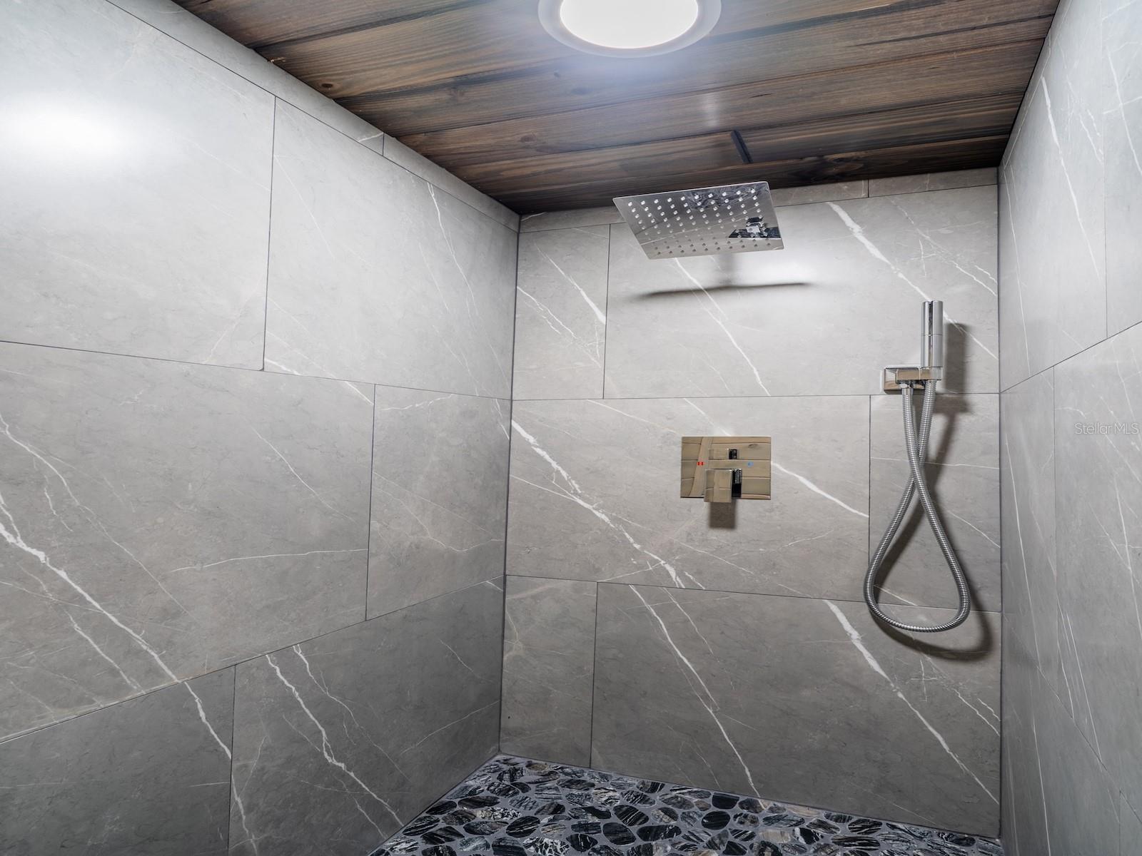 Image 70 of 94 For 5600 Nfr 5  