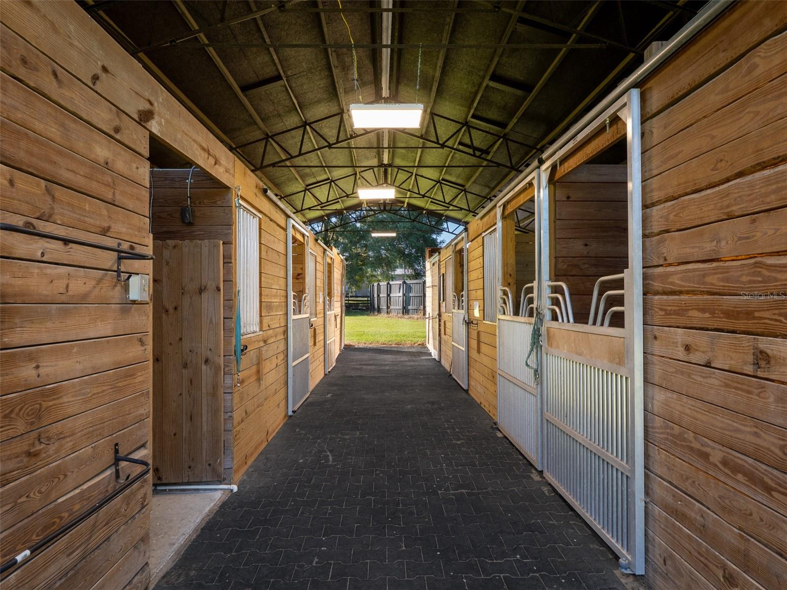 Image 20 of 27 For 2900 68th Avenue