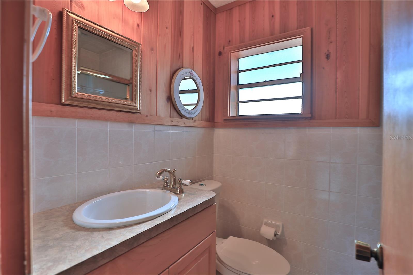 Image 14 of 41 For 2155 County Highway 484