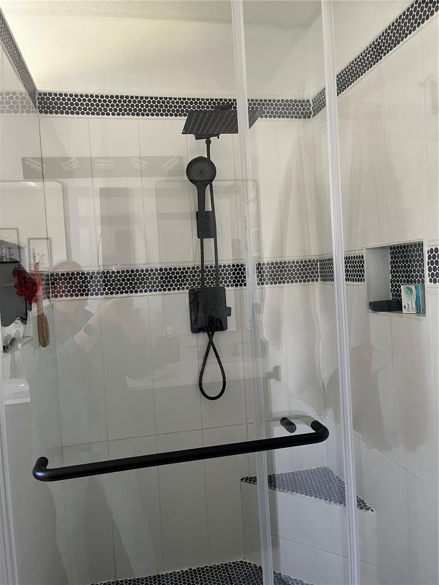 Image 15 of 22 For 13834 114th Avenue