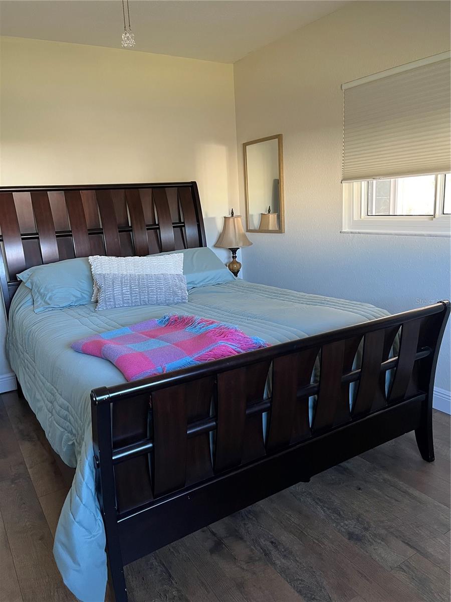 Image 17 of 22 For 13834 114th Avenue