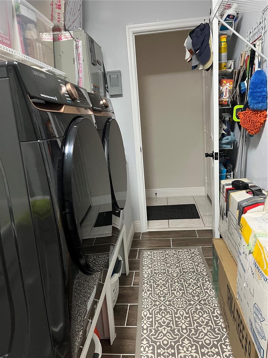 Image 19 of 22 For 13834 114th Avenue