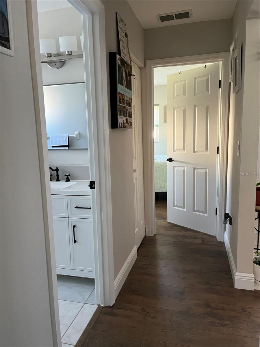 Image 20 of 22 For 13834 114th Avenue