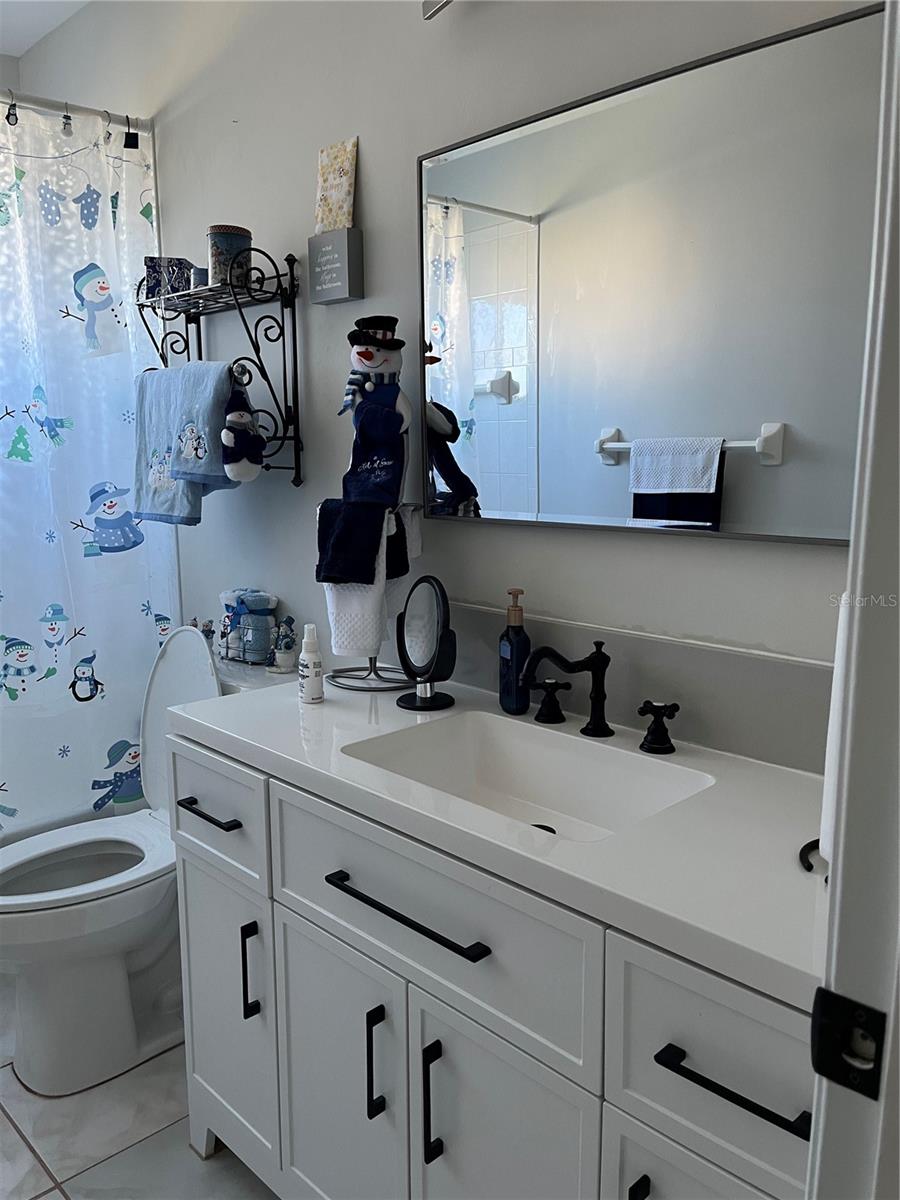 Image 21 of 22 For 13834 114th Avenue