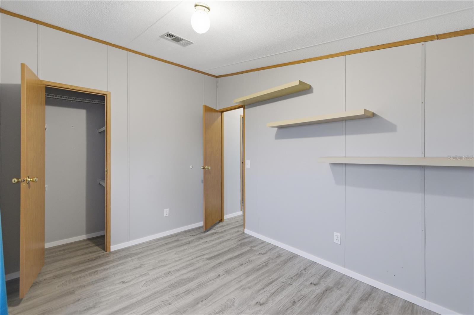 Image 17 of 32 For 4080 47th Street