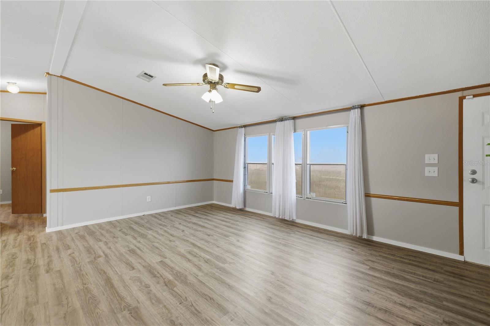 Image 7 of 32 For 4080 47th Street