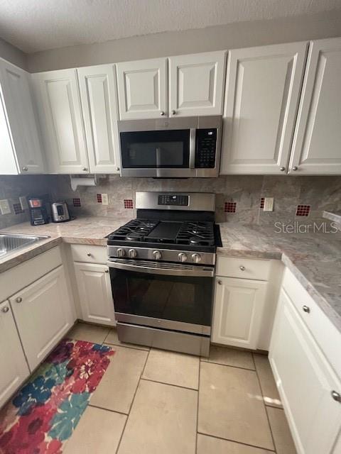 Image 4 of 17 For 704 Ellsworth Way