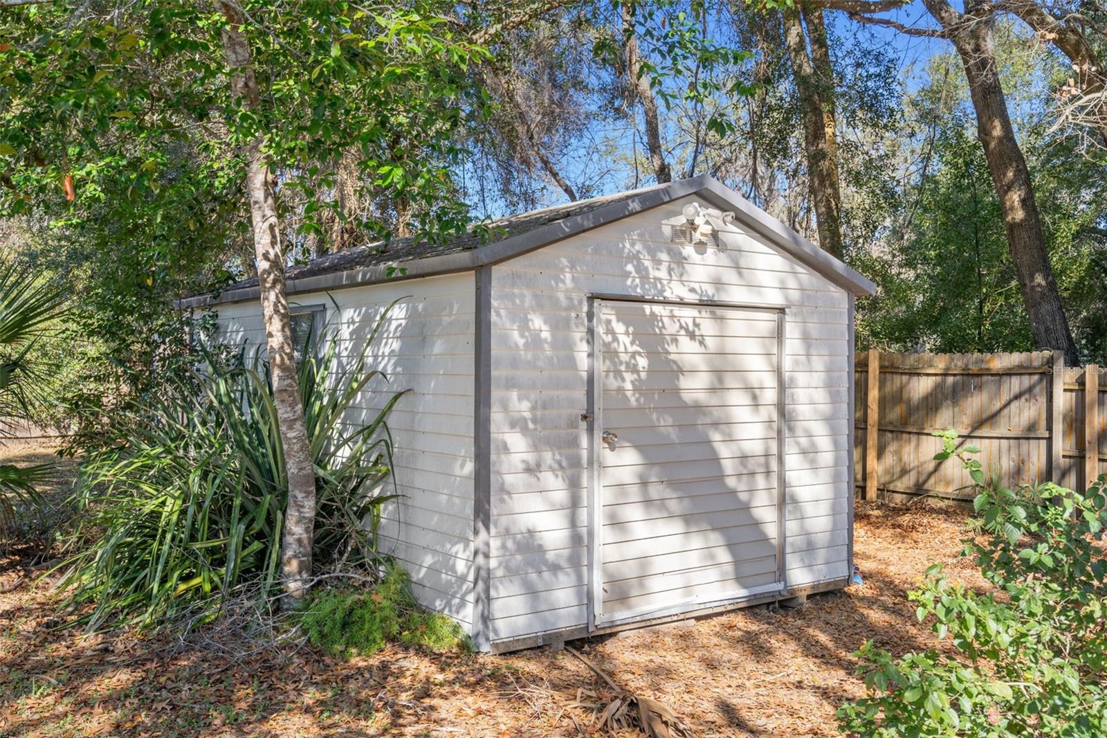 Image 16 of 26 For 1805 Paul Drive