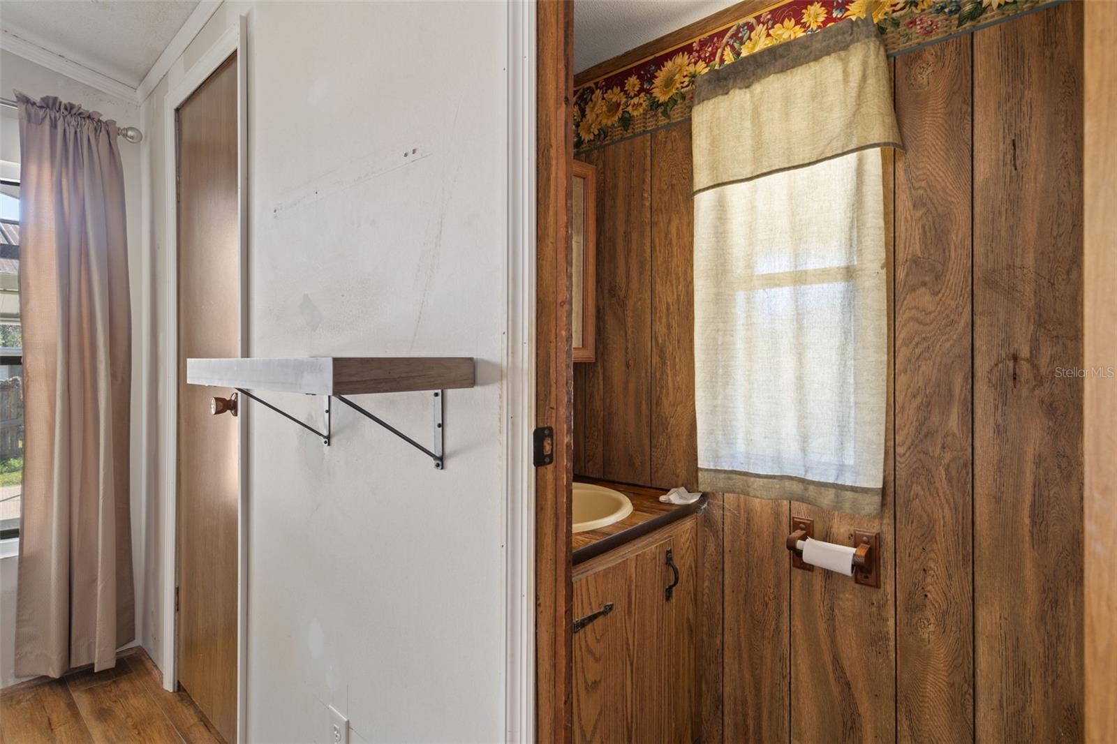 Image 7 of 26 For 1805 Paul Drive