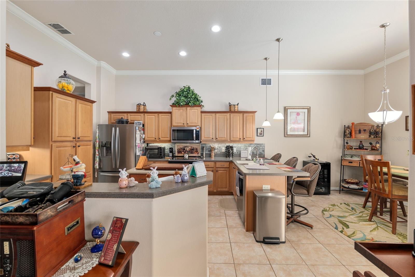 Listing photo id 78 for 49 Cactus  