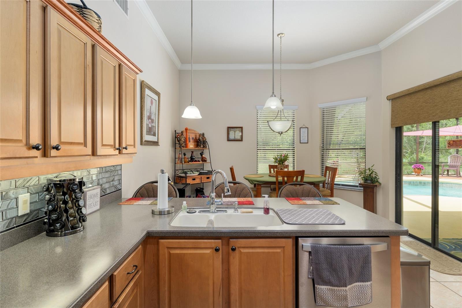 Listing photo id 84 for 49 Cactus  