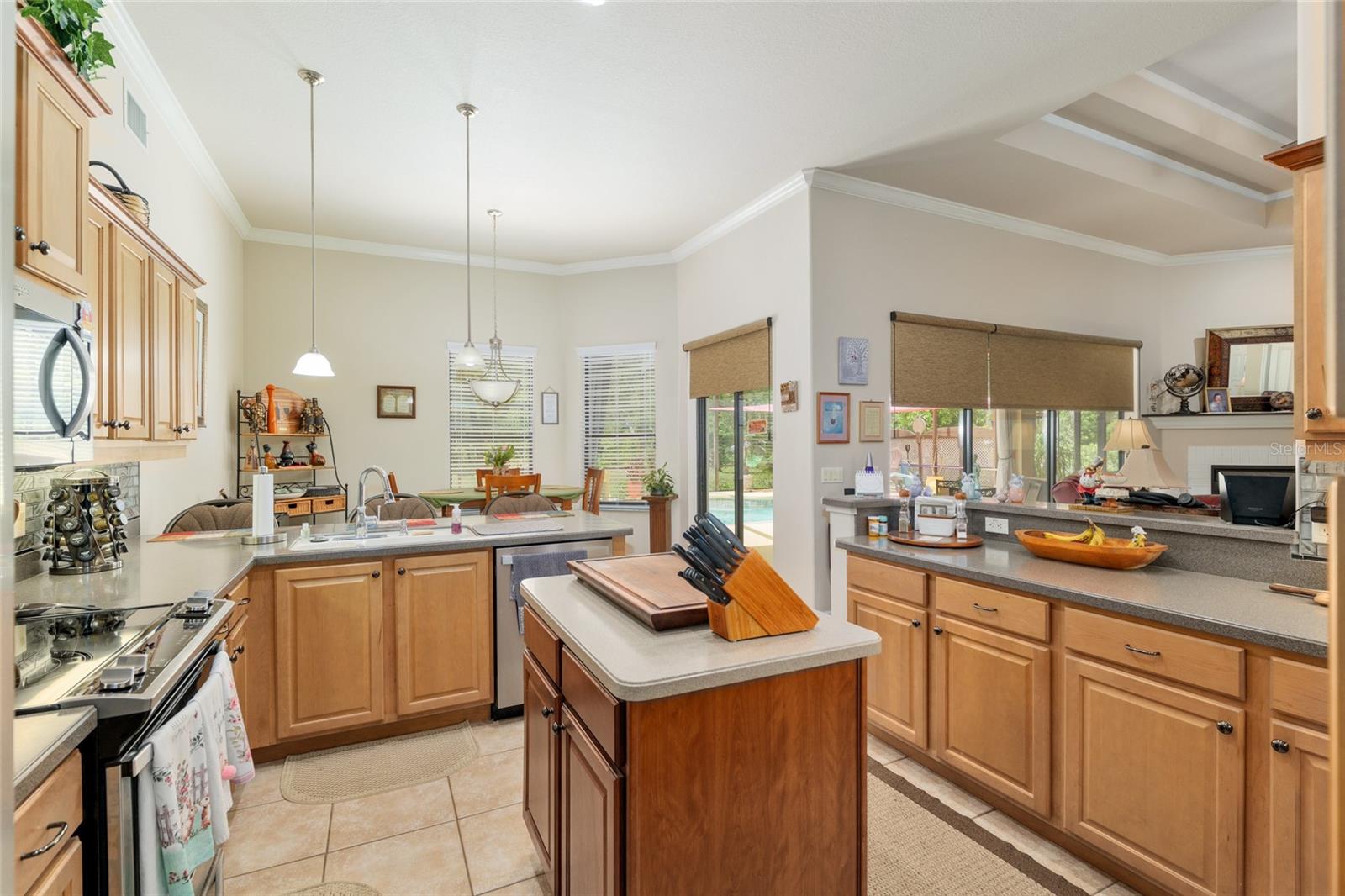 Listing photo id 85 for 49 Cactus  