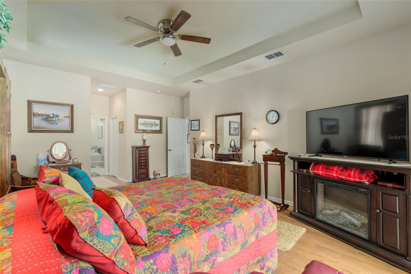 Listing photo id 92 for 49 Cactus  