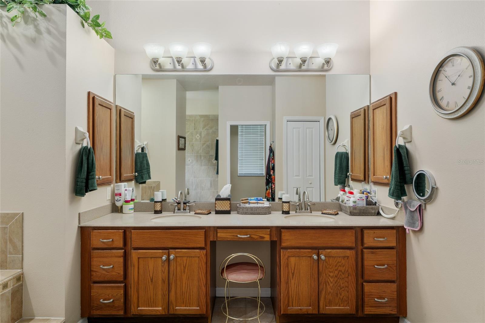 Listing photo id 97 for 49 Cactus  