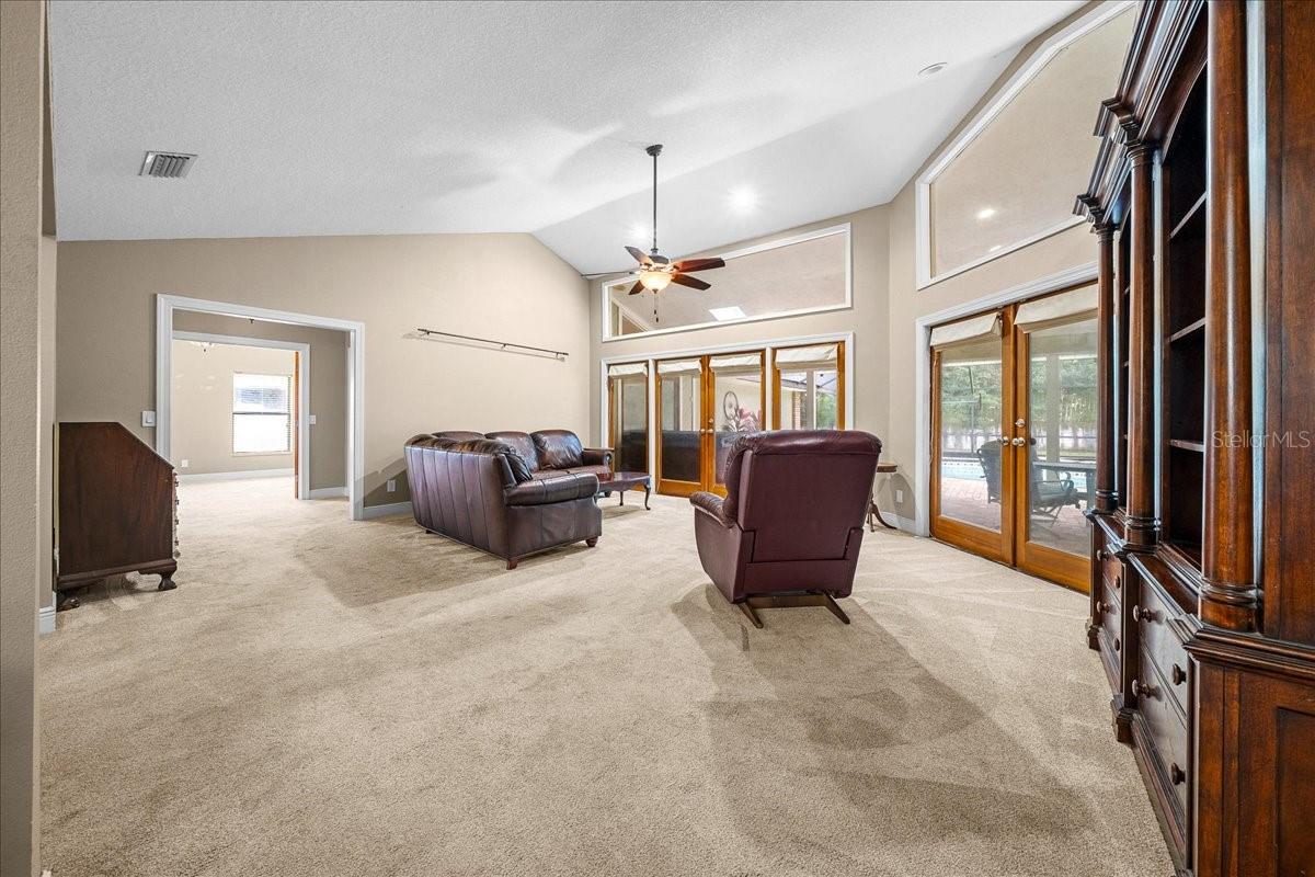 Image 11 of 76 For 1020 32nd Lane