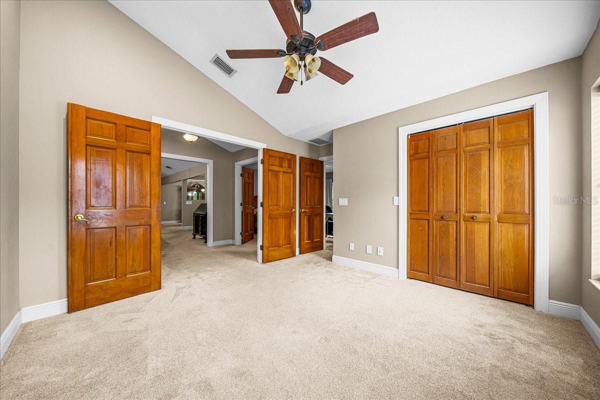 Image 17 of 76 For 1020 32nd Lane