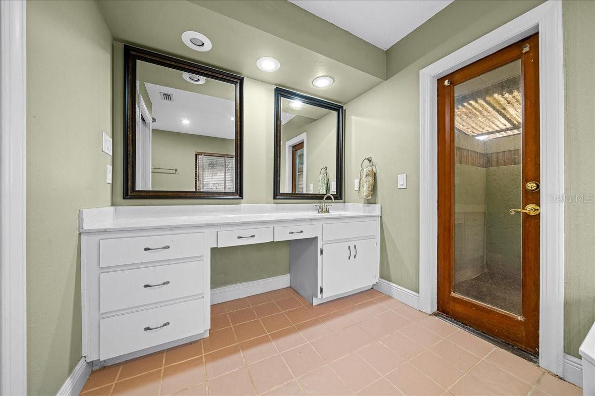 Image 28 of 76 For 1020 32nd Lane