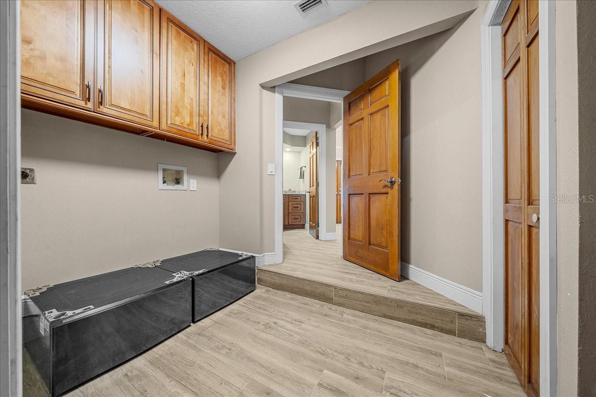 Image 34 of 76 For 1020 32nd Lane