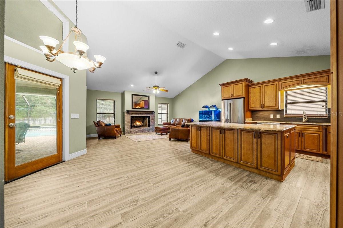 Image 36 of 76 For 1020 32nd Lane