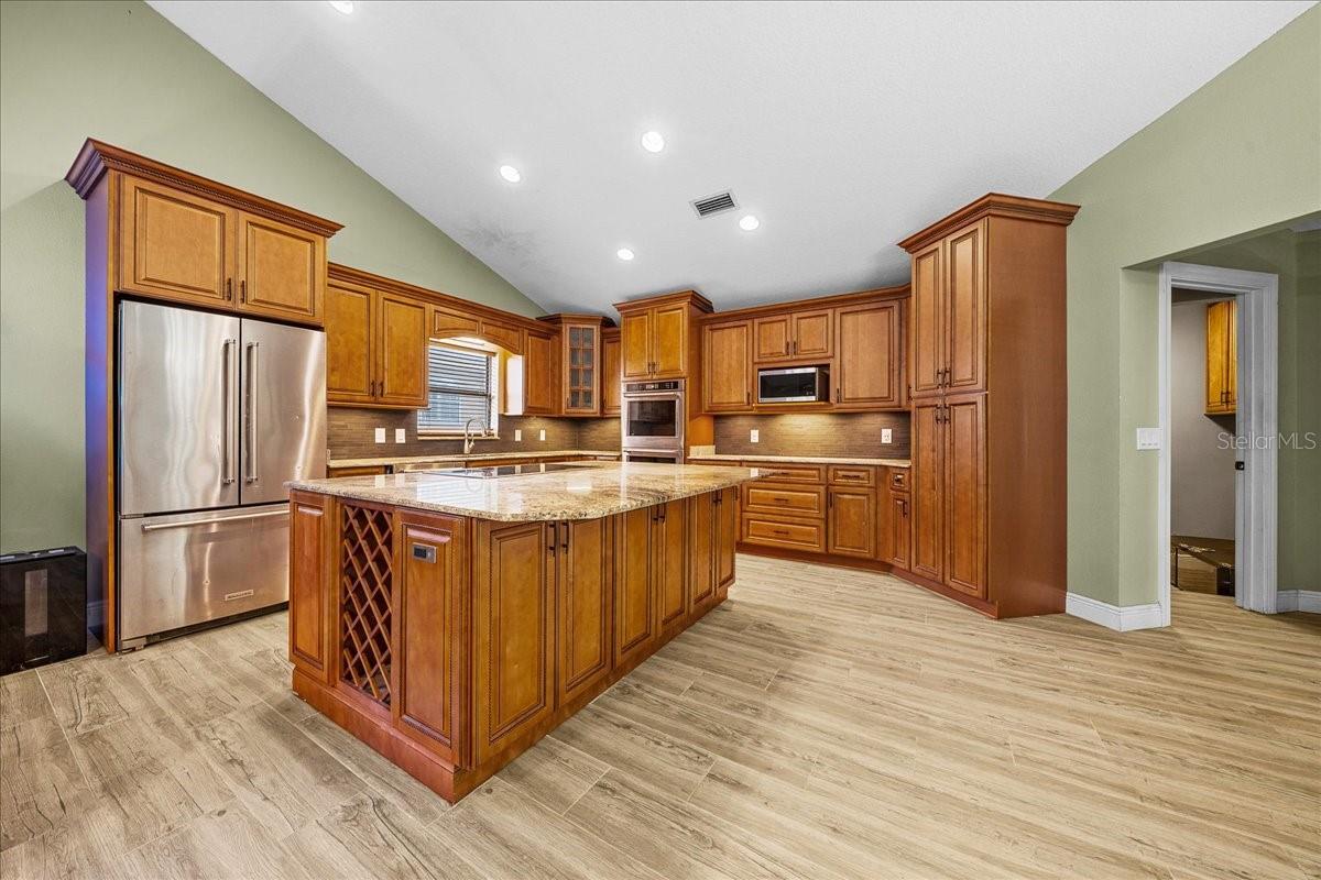 Image 37 of 76 For 1020 32nd Lane